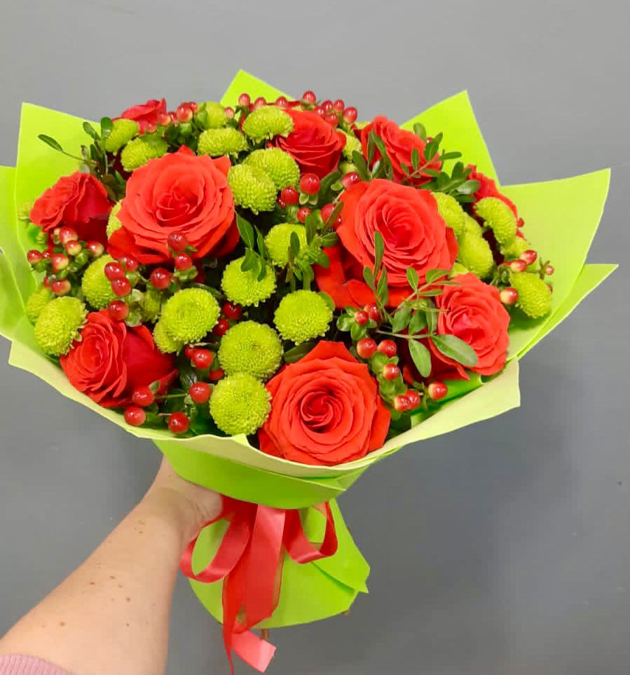 Букет цветов из: Хризантемы и Розы в Первомайском Республики Адыгея