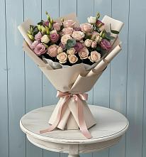 Букет цветов из:  Розы и Лизиантусы в Первомайском Республики Адыгея