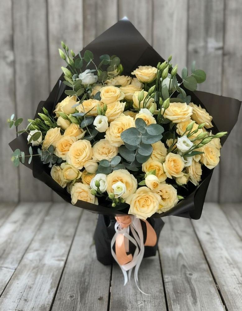 Букет цветов из: Розы и Лизиантусы в Первомайском Республики Адыгея