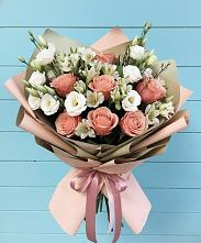 Букет цветов из:  Розы, Альстромерии и Лизиантусы в Первомайском Республики Адыгея