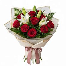 Букет цветов из:  Лилии и Розы в Первомайском Республики Адыгея