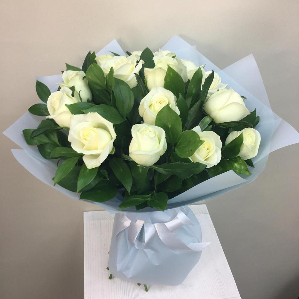 Букет 15 Белых роз Проуд в Первомайском Республики Адыгея