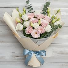 Букет цветов из:  Лизиантусы в Первомайском Республики Адыгея