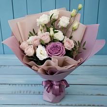 Букет цветов из:  Розы и Лизиантусы в Первомайском Республики Адыгея