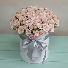 Цветочная композиция из Розы в шляпной коробке в Первомайском Республики Адыгея