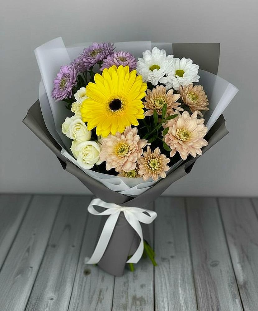 Букет цветов из: Розы, Герберы и Хризантемы в Первомайском Республики Адыгея