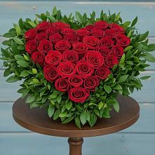 Цветочная композиция из Розы в виде сердца в Первомайском Республики Адыгея