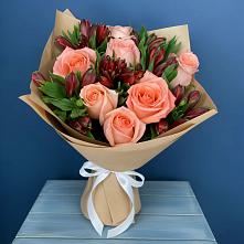 Букет цветов из:  Розы и Альстромерии в Первомайском Республики Адыгея