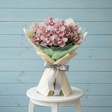 Букет цветов из:  Орхидеи и Розы в Первомайском Республики Адыгея