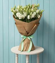 Букет цветов из:  Лизиантусы в Первомайском Республики Адыгея