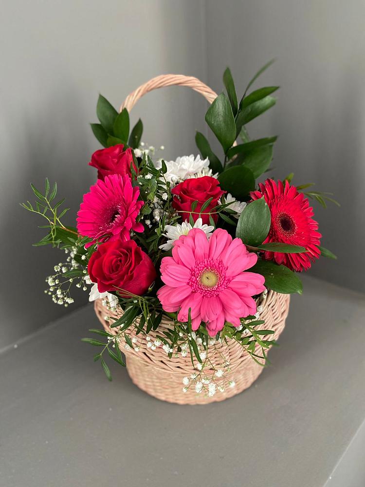 Цветочная композиция из Розы, Хризантемы и Герберы в корзине в Первомайском Республики Адыгея