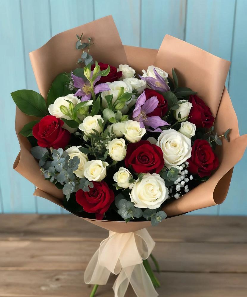 Букет цветов из: Розы и Альстромерии в Первомайском Республики Адыгея